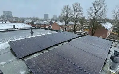 10 Zonnepanelen plat dak in Groningen